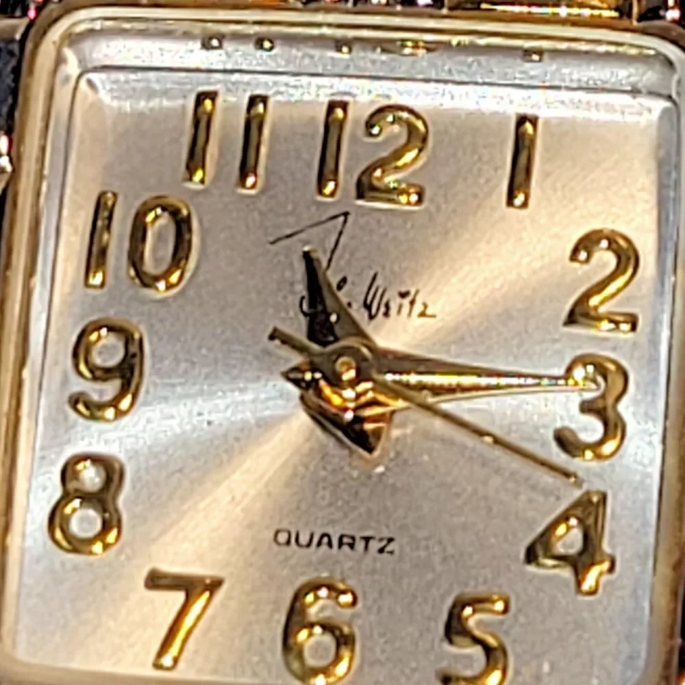 New John Weitz Men's Dress Watch - Never Worn - Gold Tone - New Battery
